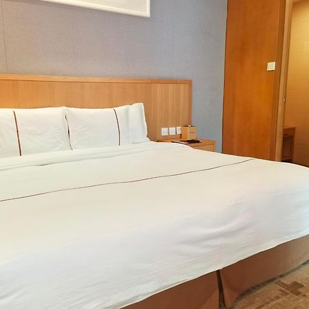 Holiday Inn Guangzhou Zhujiang New Town By Ihg Экстерьер фото