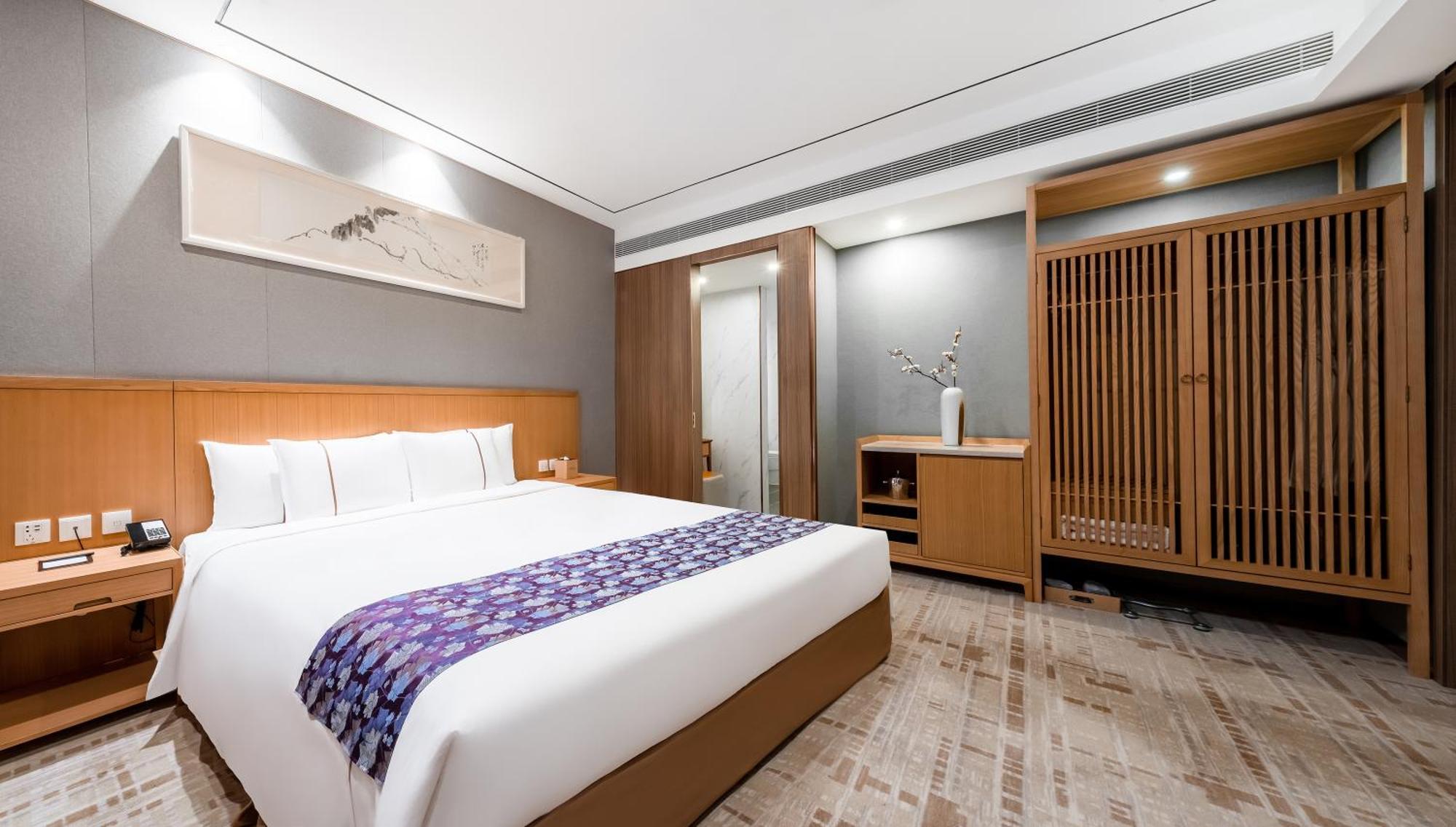 Holiday Inn Guangzhou Zhujiang New Town By Ihg Экстерьер фото