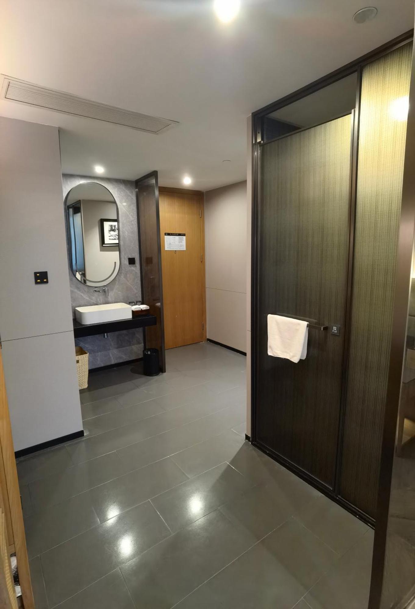 Holiday Inn Guangzhou Zhujiang New Town By Ihg Экстерьер фото
